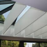 Solution acoustique pour un grand volume avec une voile baffle