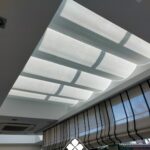 Installation d'un vélum dans un intérieur cosy